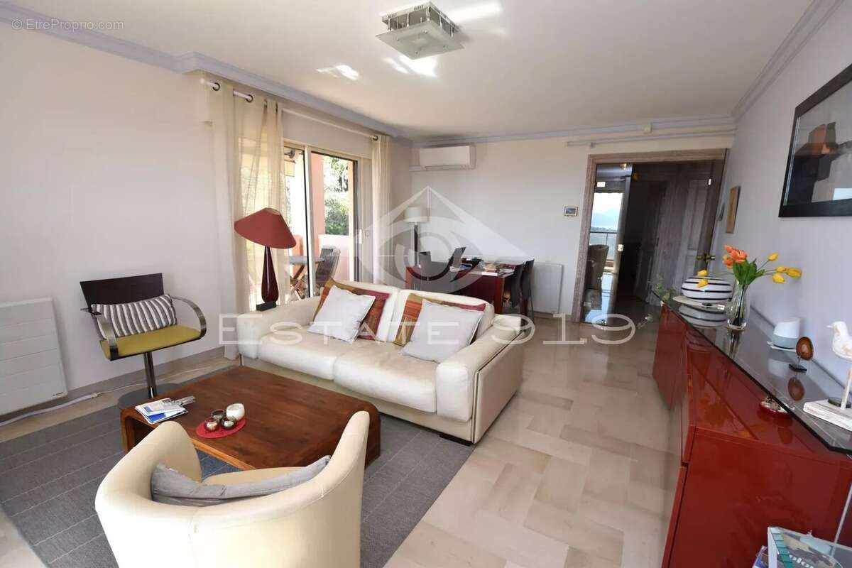 Appartement à LE CANNET