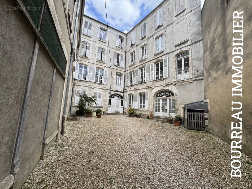 Appartement à JOIGNY