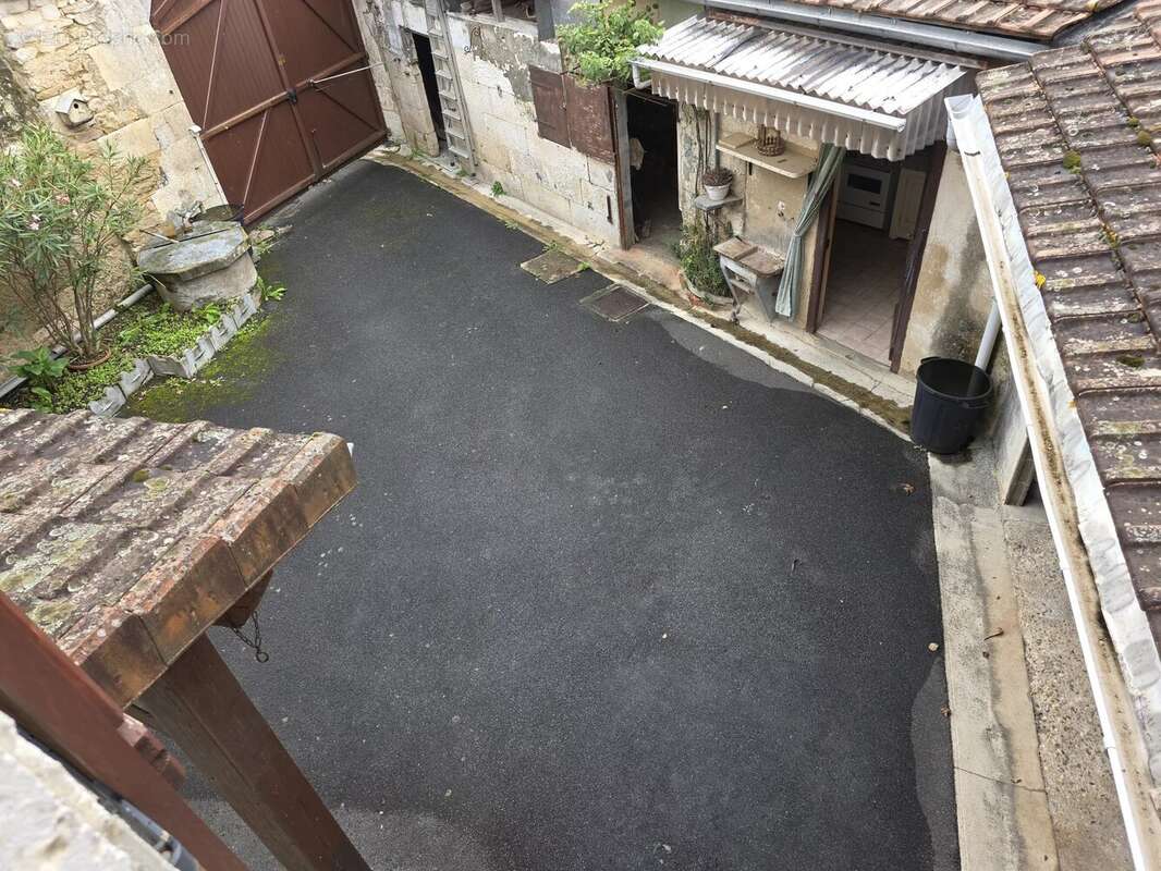 Maison à CHAMPNIERS