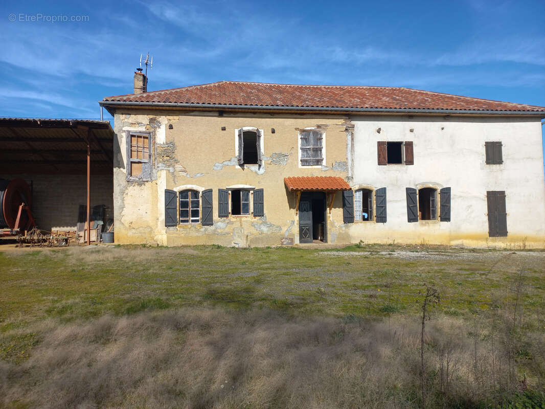 Maison à MIRANDE