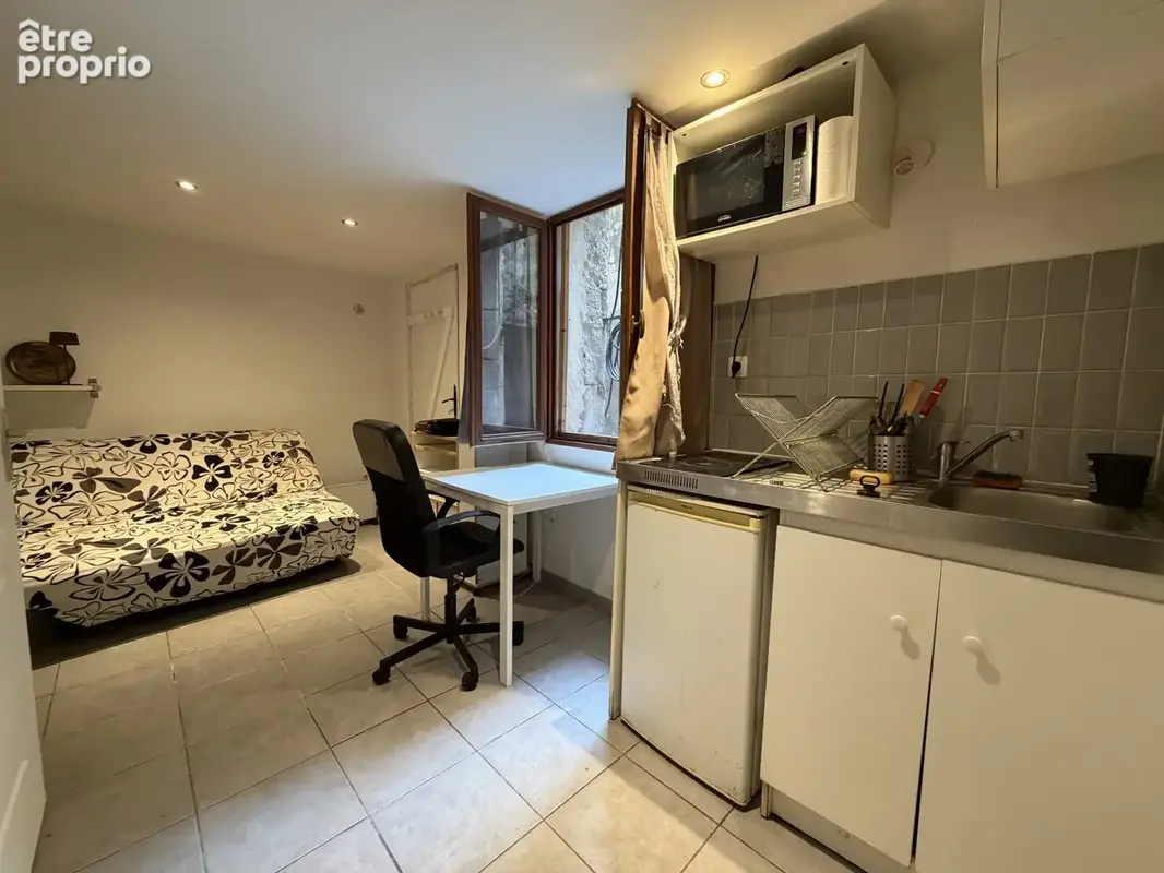 Appartement 1 pièce 14 m² à vendre à Nimes (30000) - photo 1