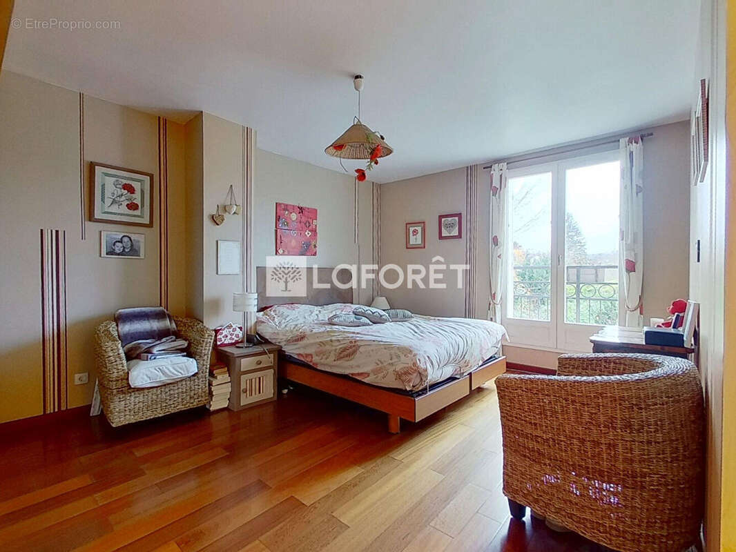 Maison à MARLY-LE-ROI