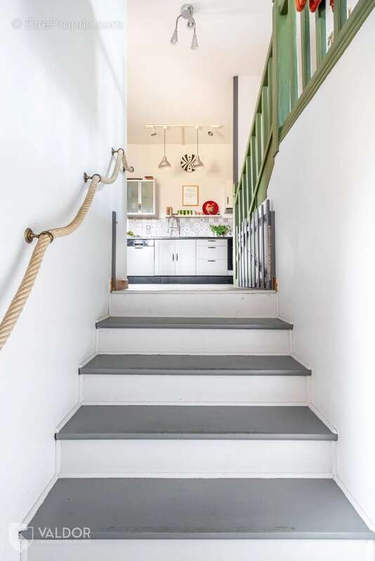 Maison à POUILLY-LE-MONIAL