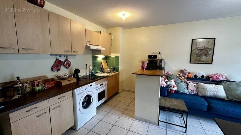 Appartement à SAINT-JEAN-D'ILLAC