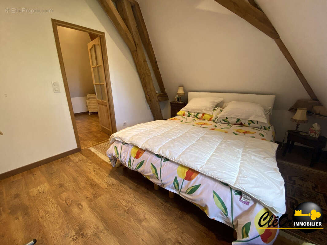 Maison 277 m² à Montjay  - photo 7