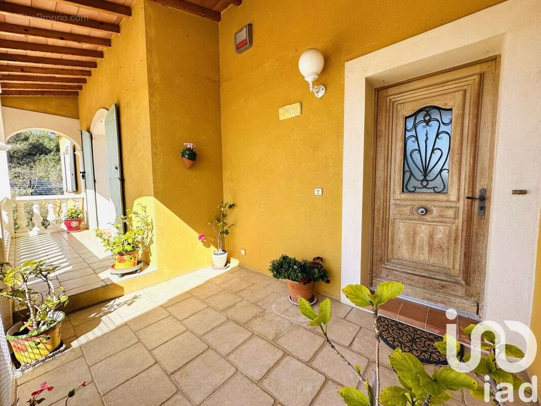 Photo 7 - Maison à ENSUES-LA-REDONNE