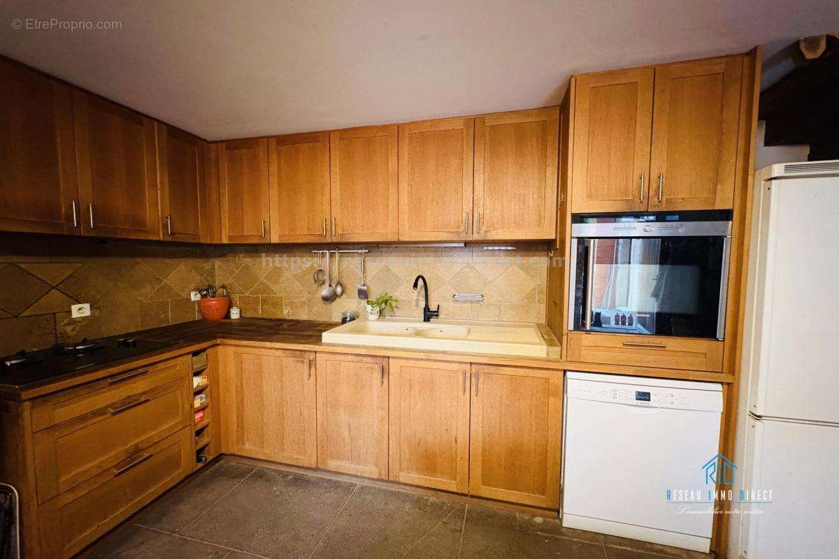 Maison à REVEL-TOURDAN