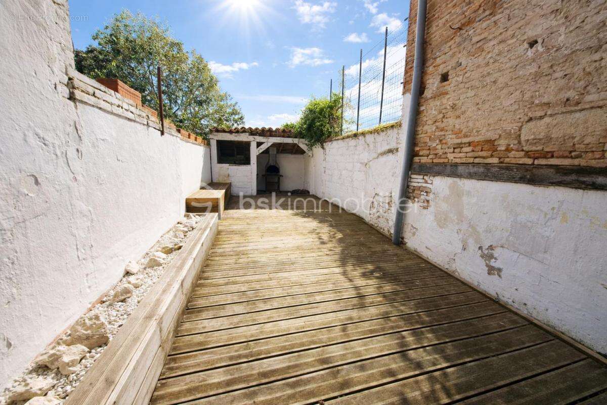 Maison à BEAUMONT-DE-LOMAGNE