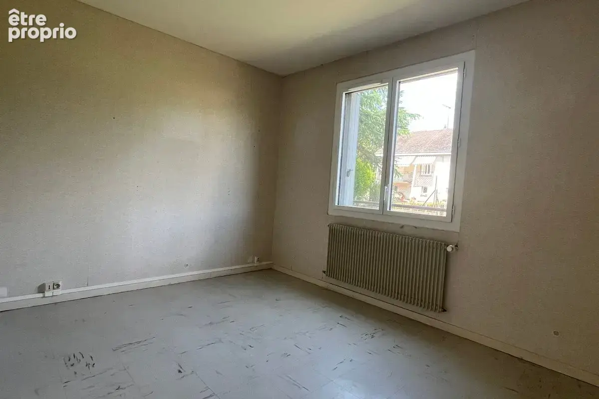 Preuilly sur Claise - Appartement T3 - photo 5