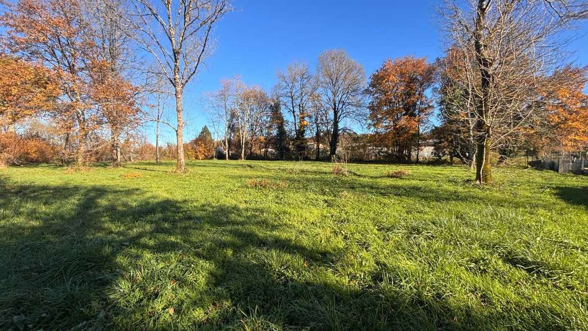 Terrain à CHANCELADE