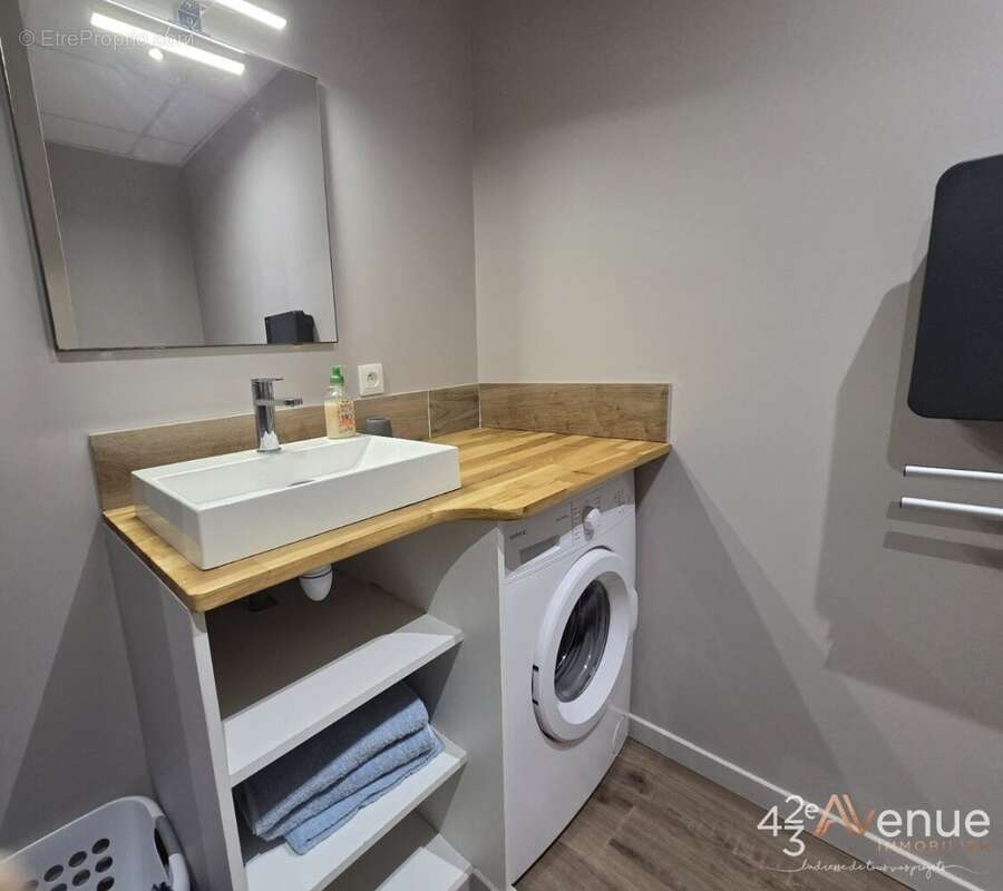 Appartement à SAINT-ETIENNE