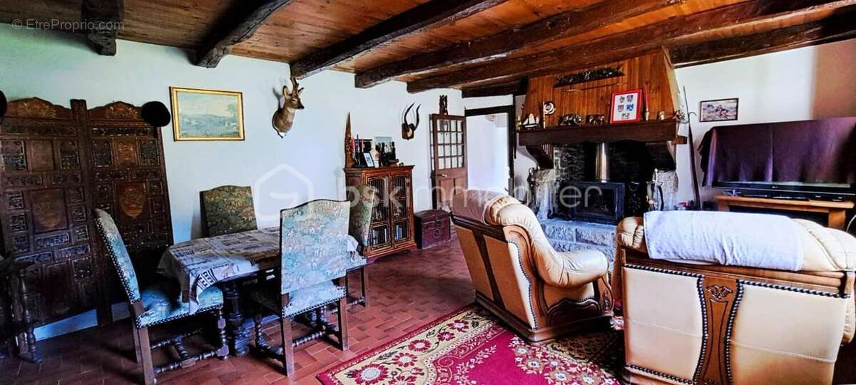 Maison à POULLAOUEN