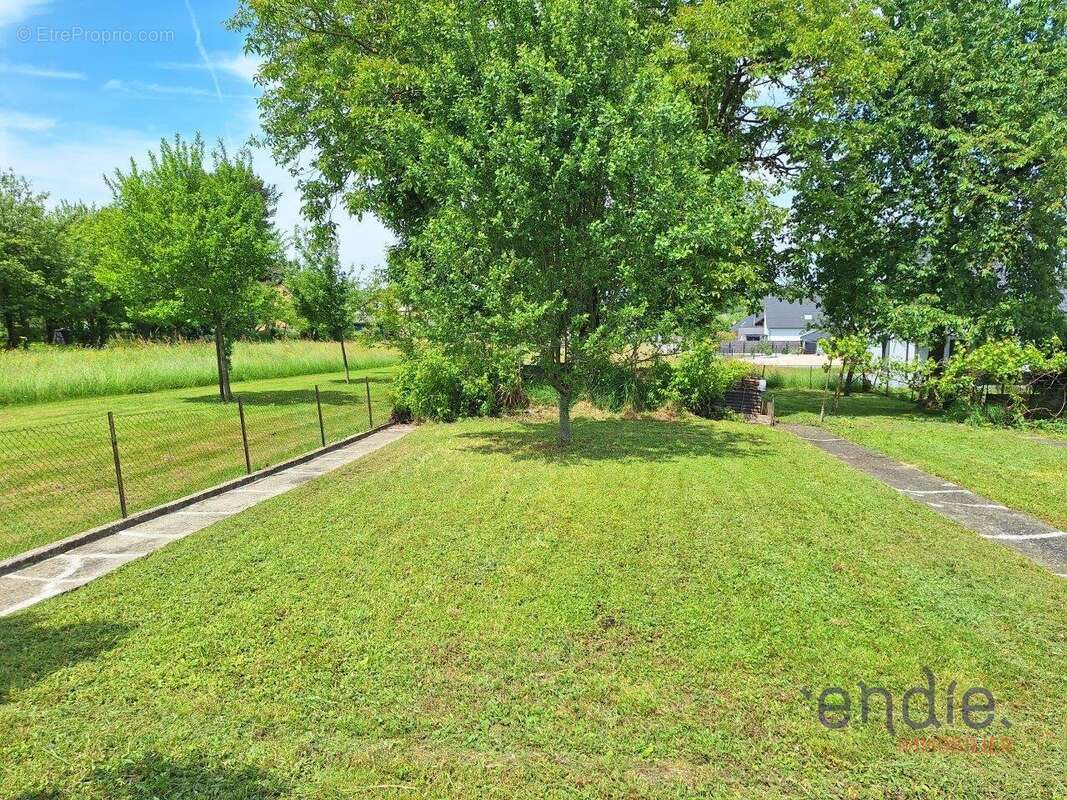 Maison de maître 7 pièces à rénover avec terrain de 982 m²  Pfetterhouse - photo 2