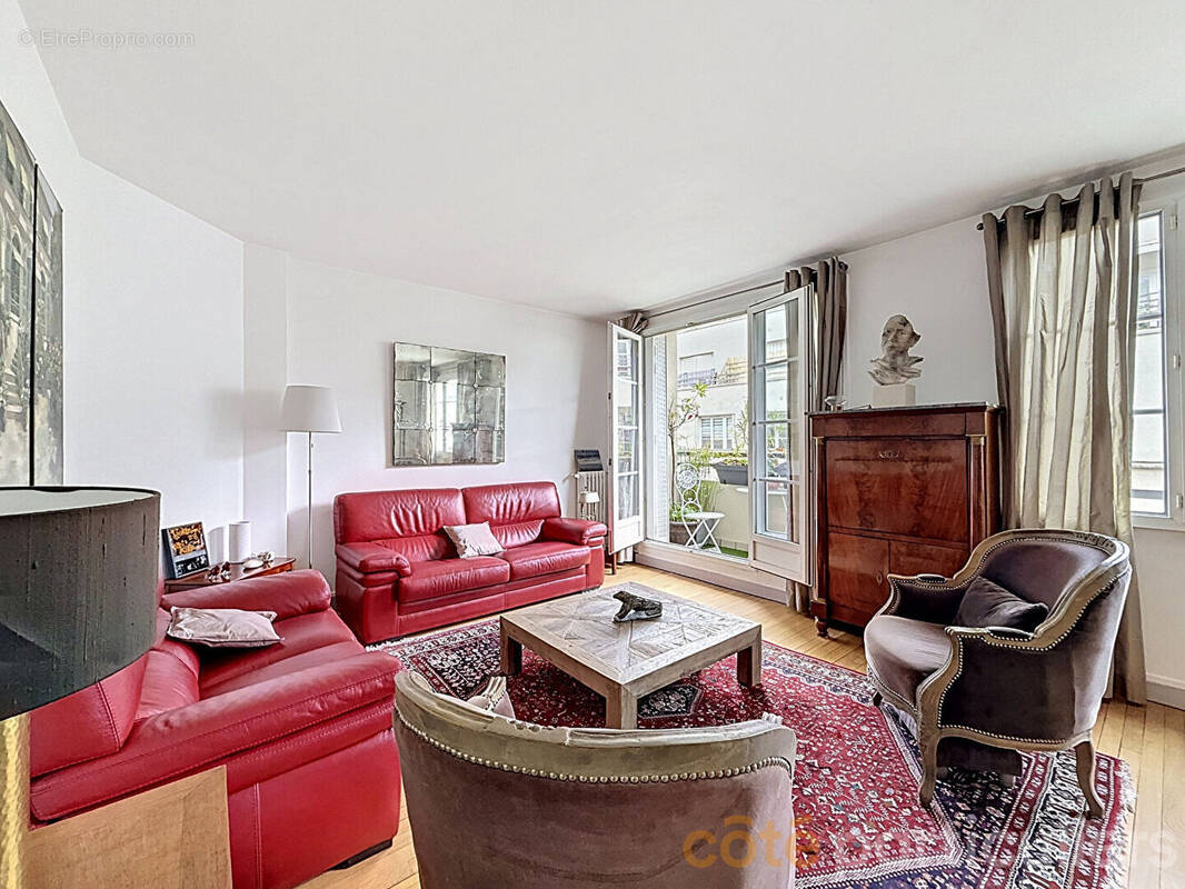 Appartement à ISSY-LES-MOULINEAUX