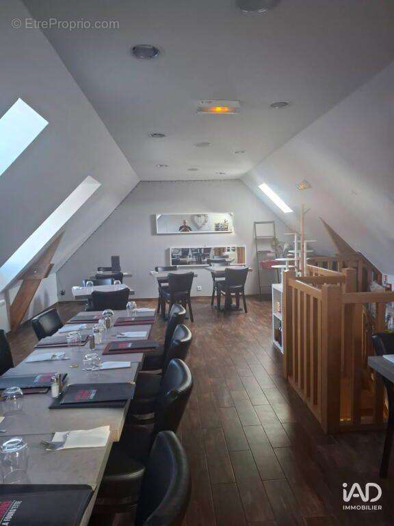 Photo 2 - Commerce à FOURGES