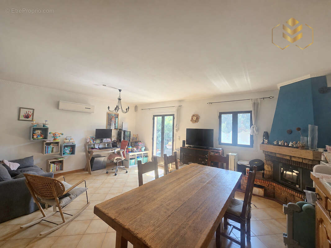 Maison gorbio 4 pieces avec terrasse et garage - rare - photo 8