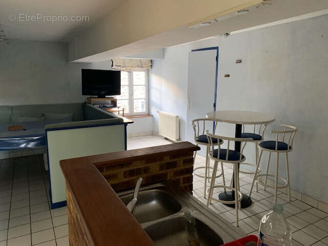 Maison à AMBRIERES-LES-VALLEES