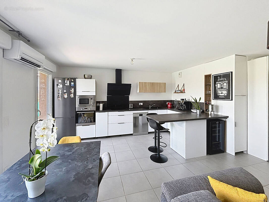 Appartement T3 de 2020, 64,5 m2, terrasse, garage et parking - photo 1