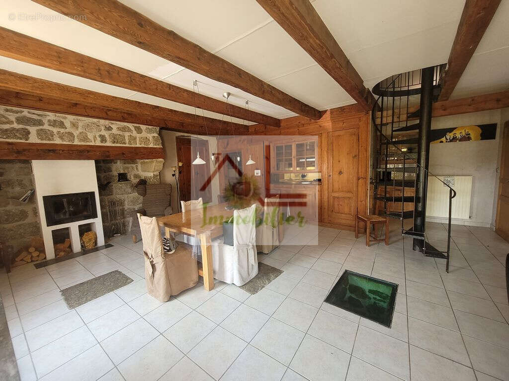 Maison à CHASTANIER