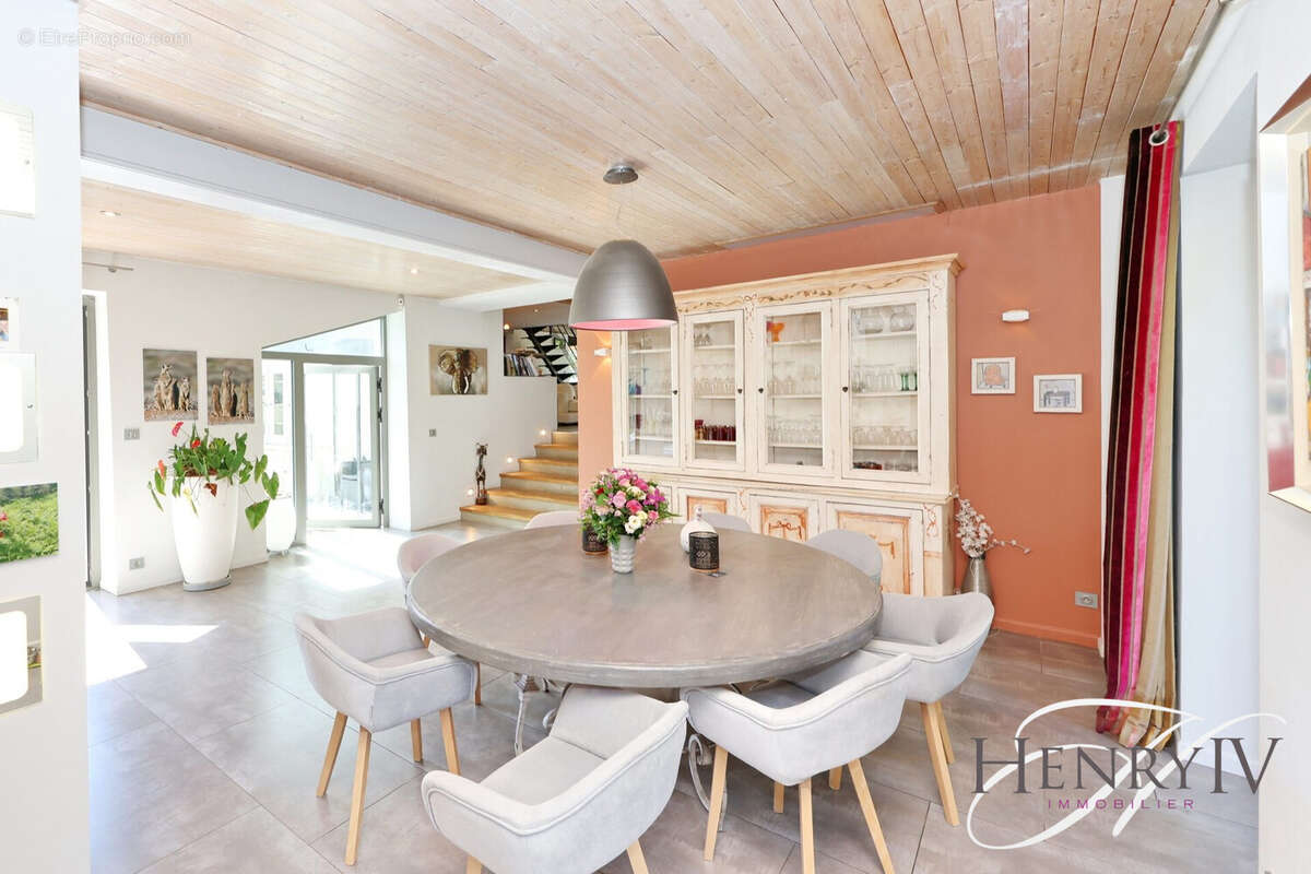 Maison à MONTBONNOT-SAINT-MARTIN