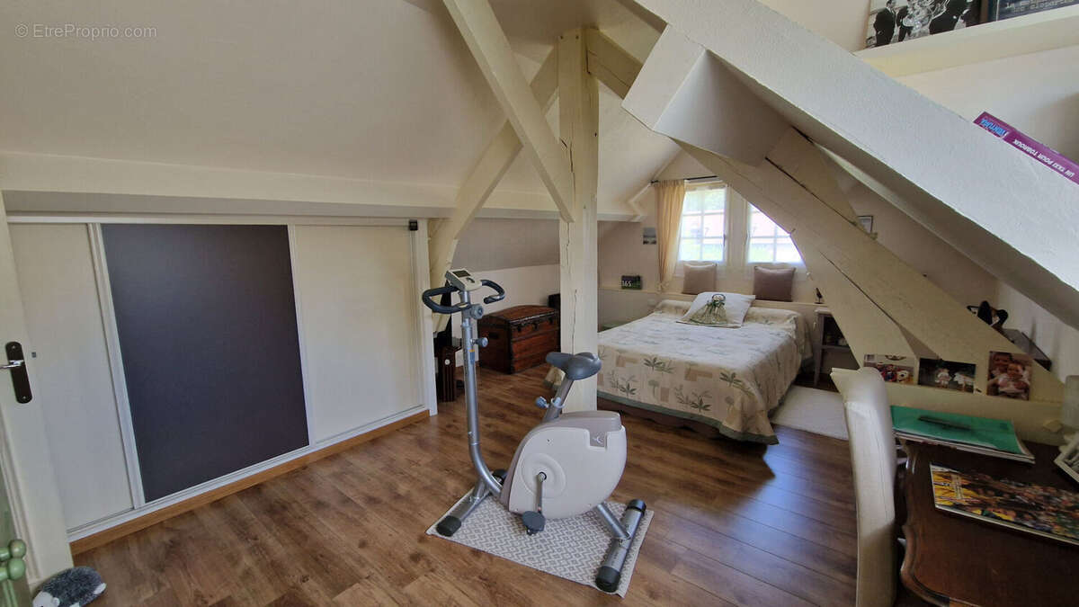 Maison à JOUY