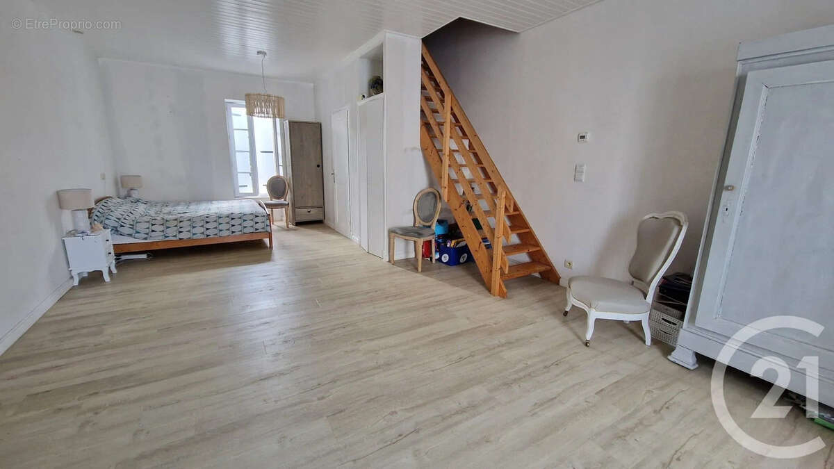 Maison à TALMONT-SAINT-HILAIRE