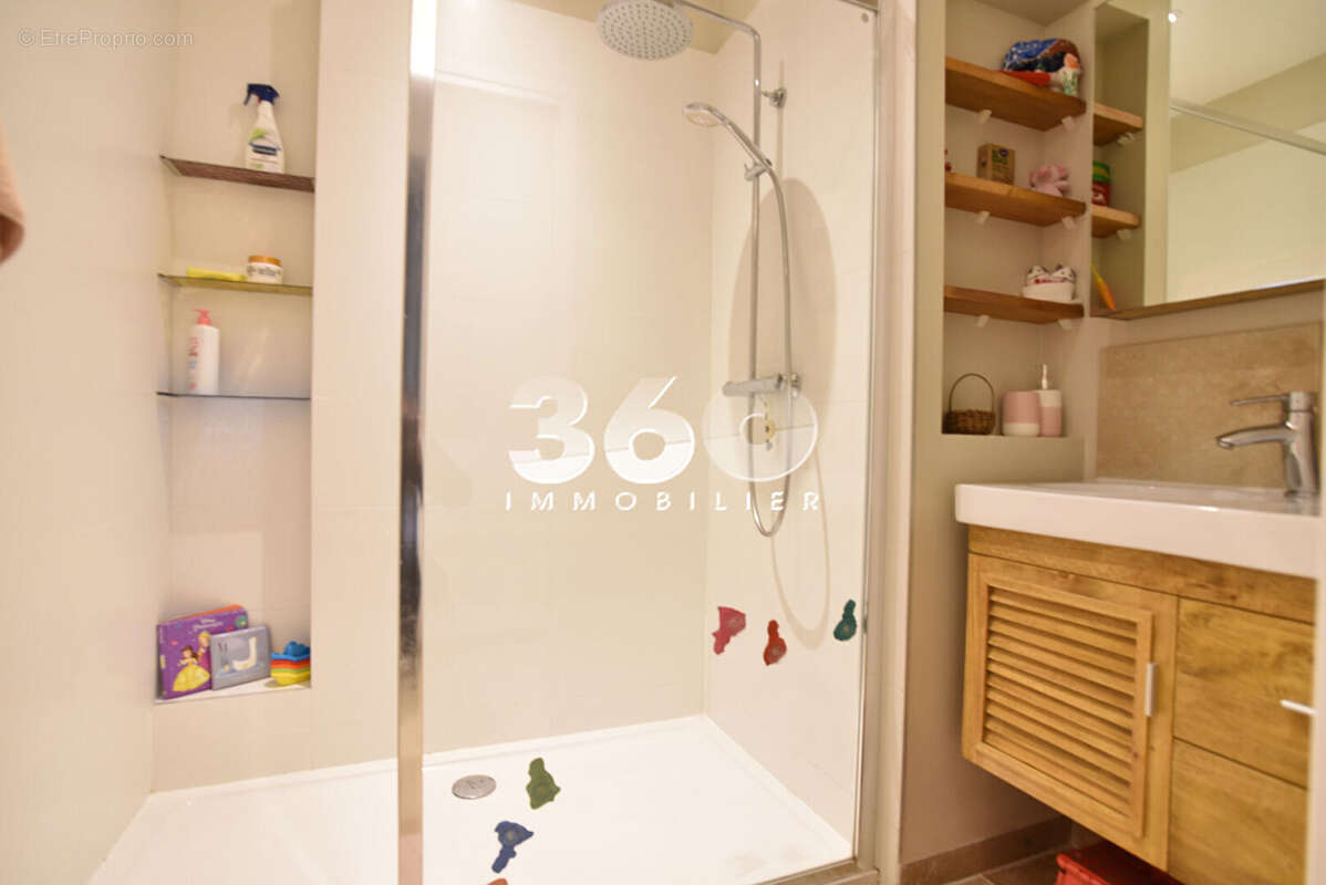 Appartement à AIX-LES-BAINS