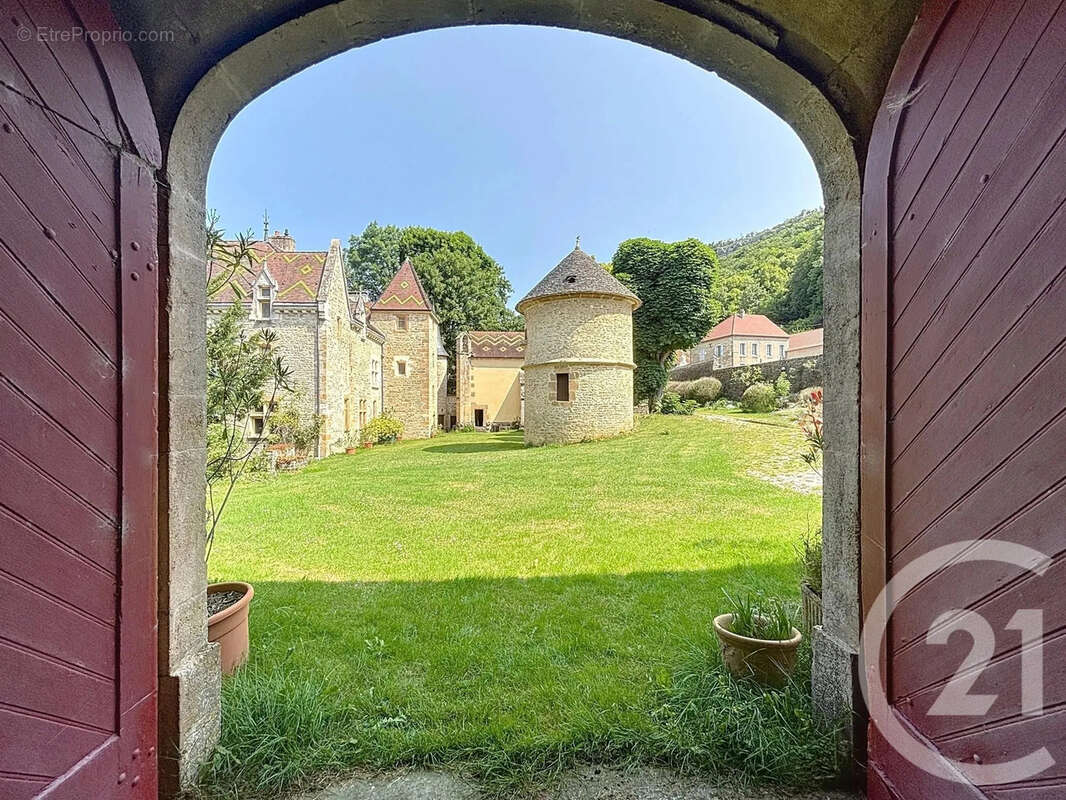 Maison à BAULME-LA-ROCHE