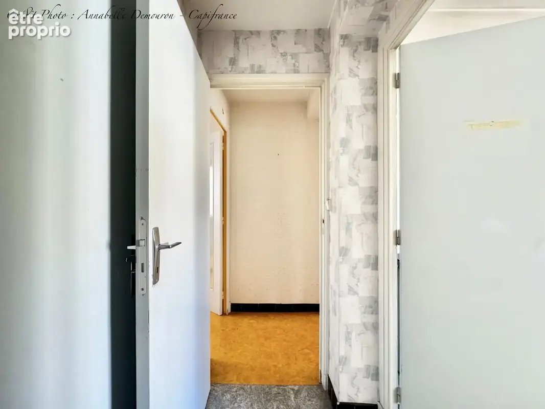 Appartement t5 a renover – clermont-ferrand - les salins - tres beau potentiel - photo 22