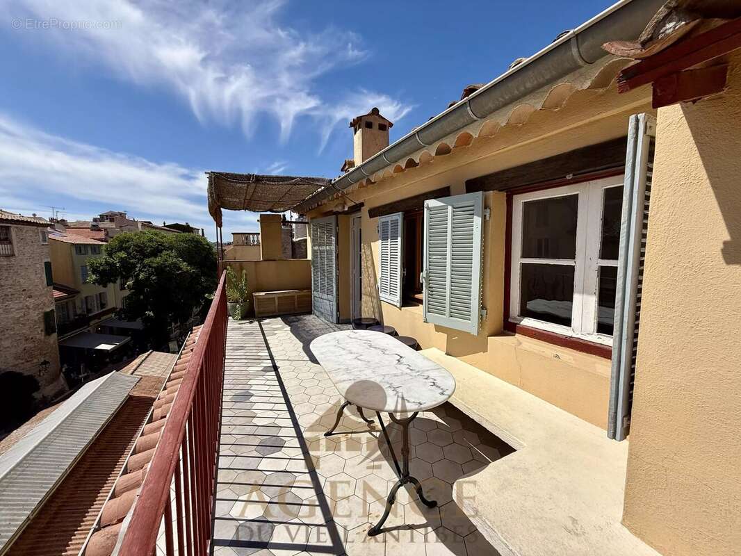 Vieil Antibes 3P 45m2 + 13m2 de terrasse vue dégagée - photo 18