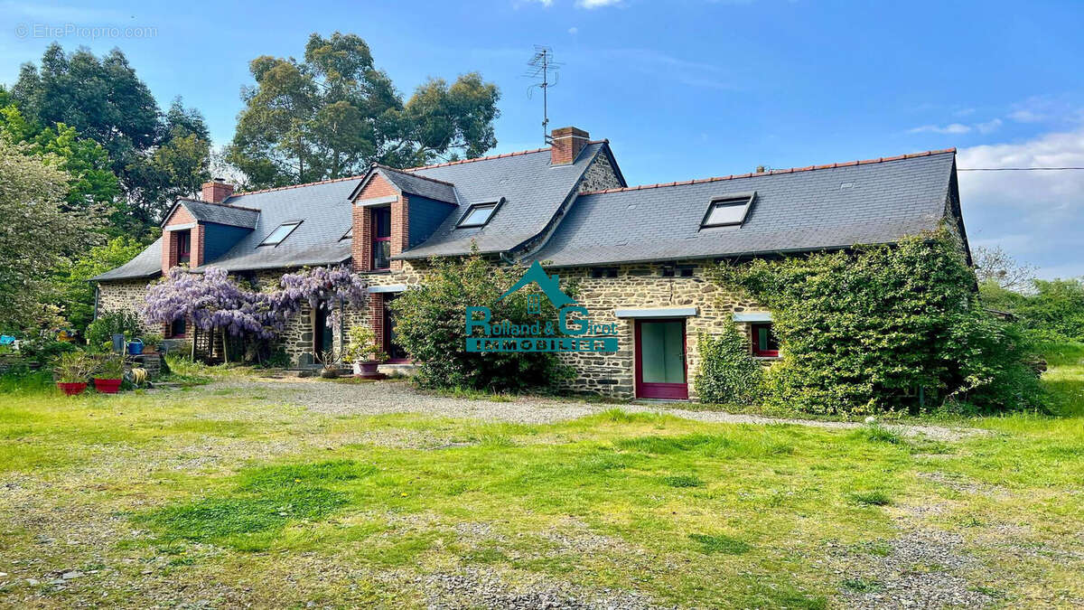 Maison à PIRE-SUR-SEICHE