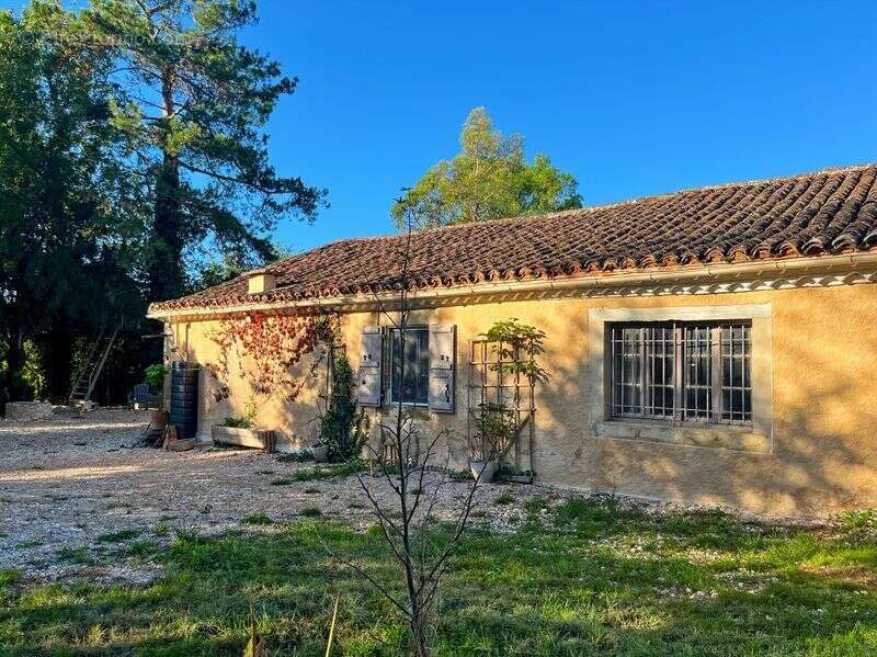 Maison à MONTAUT-LES-CRENEAUX