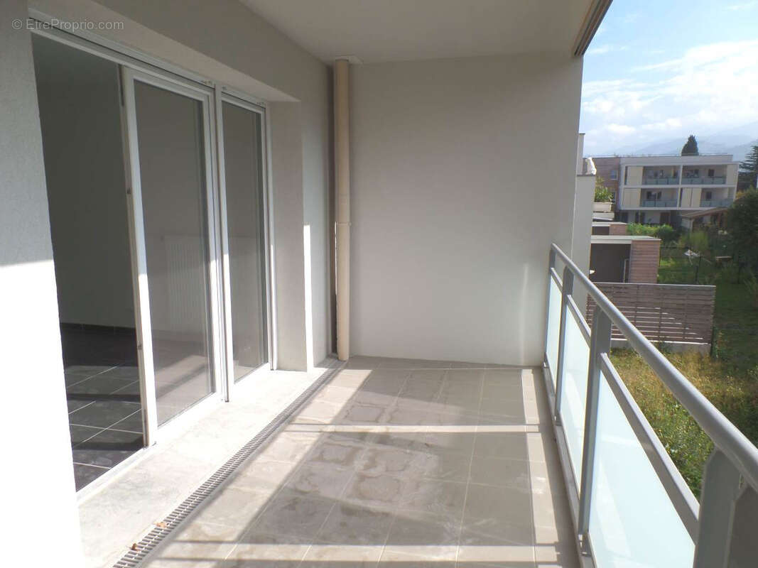 Appartement à GIERES