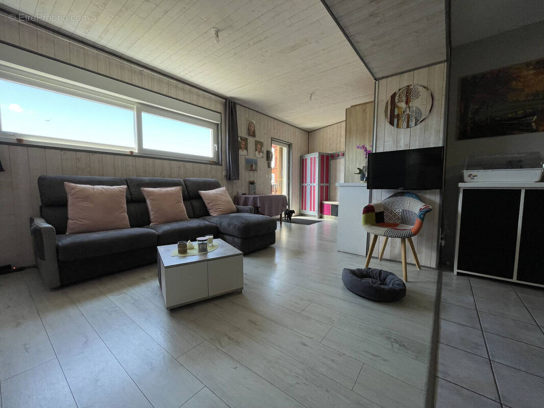 Photo 1 - Maison à AMPLEPUIS