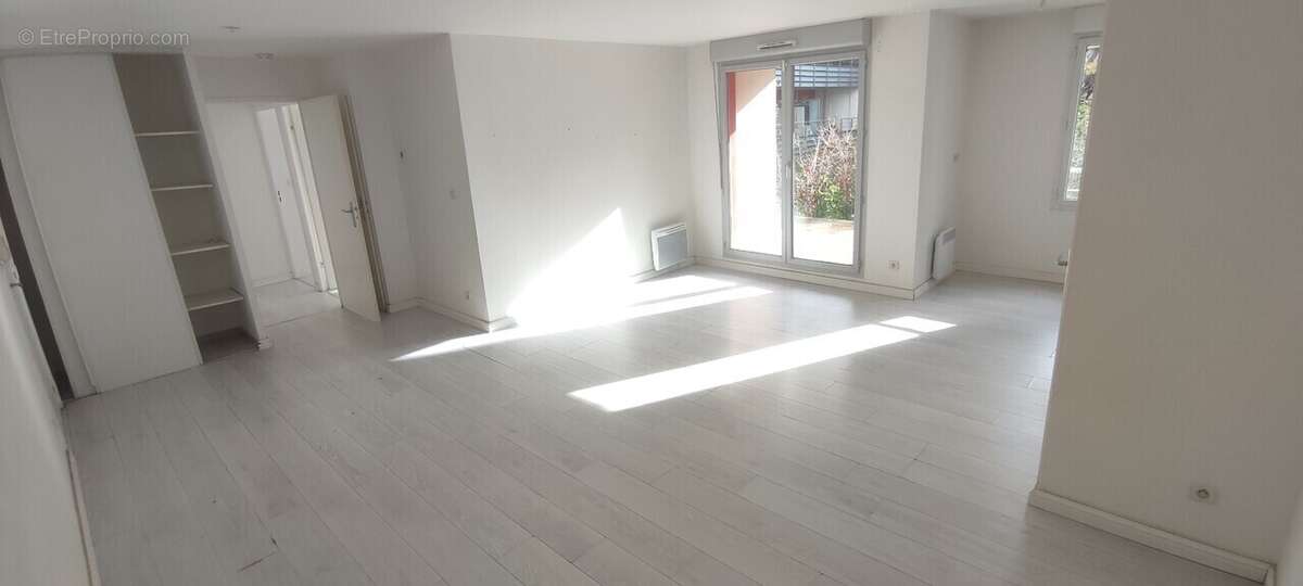 Appartement à GRIGNY