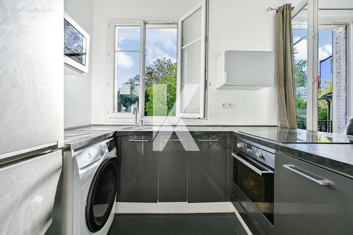 Cuisine - Appartement à RUEIL-MALMAISON