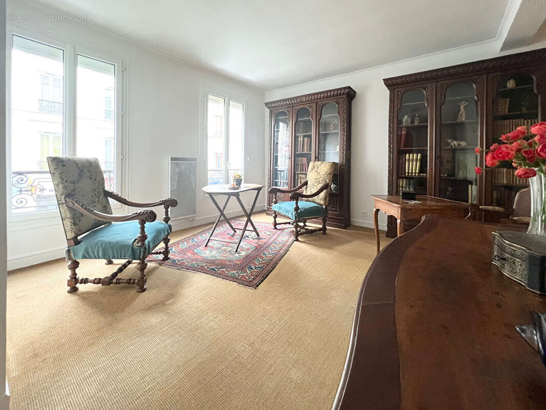 Appartement à PARIS-18E