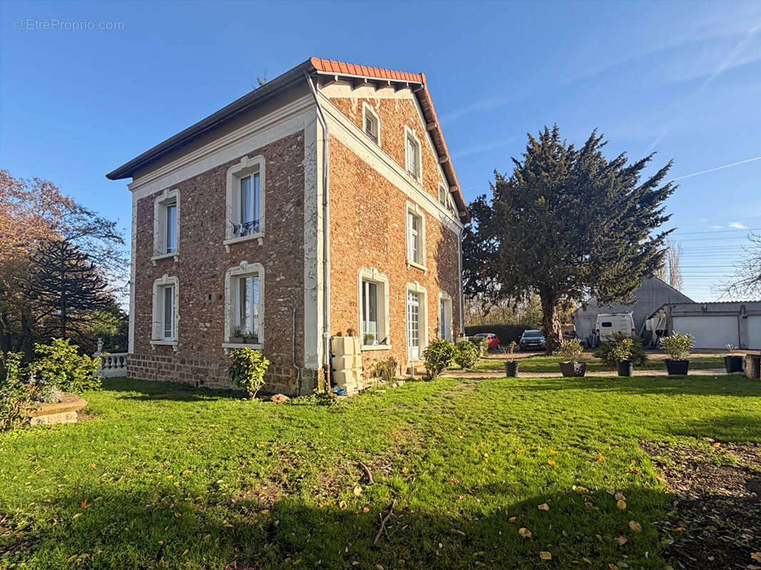 Maison à VILLEBON-SUR-YVETTE