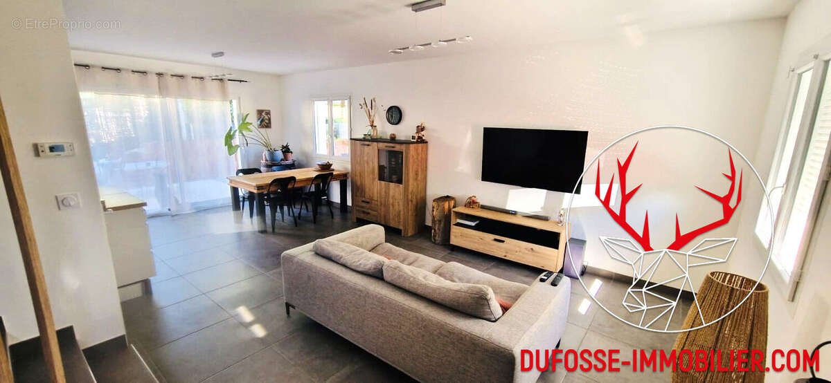 Maison à MEYRIEU-LES-ETANGS