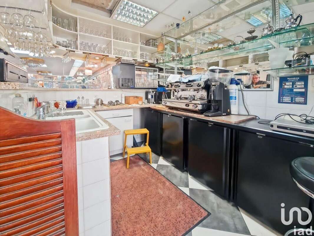 Photo 8 - Commerce à L&#039;HAY-LES-ROSES