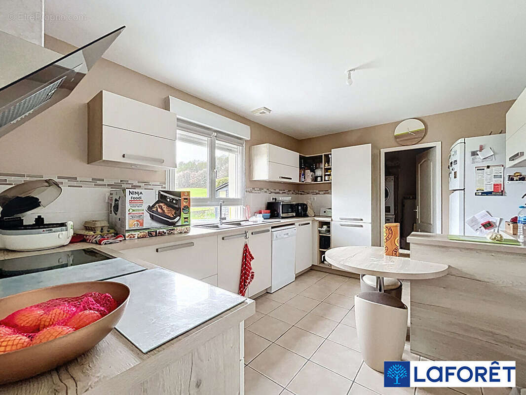 Maison à IS-SUR-TILLE