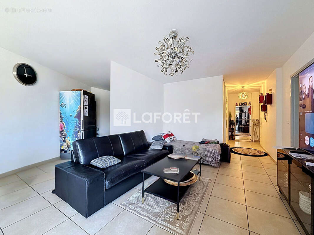 Appartement à MARSEILLE-8E