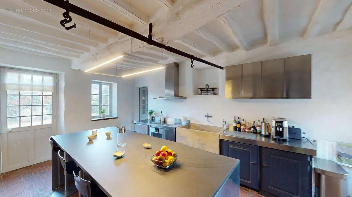 Maison à SAINT-NOM-LA-BRETECHE