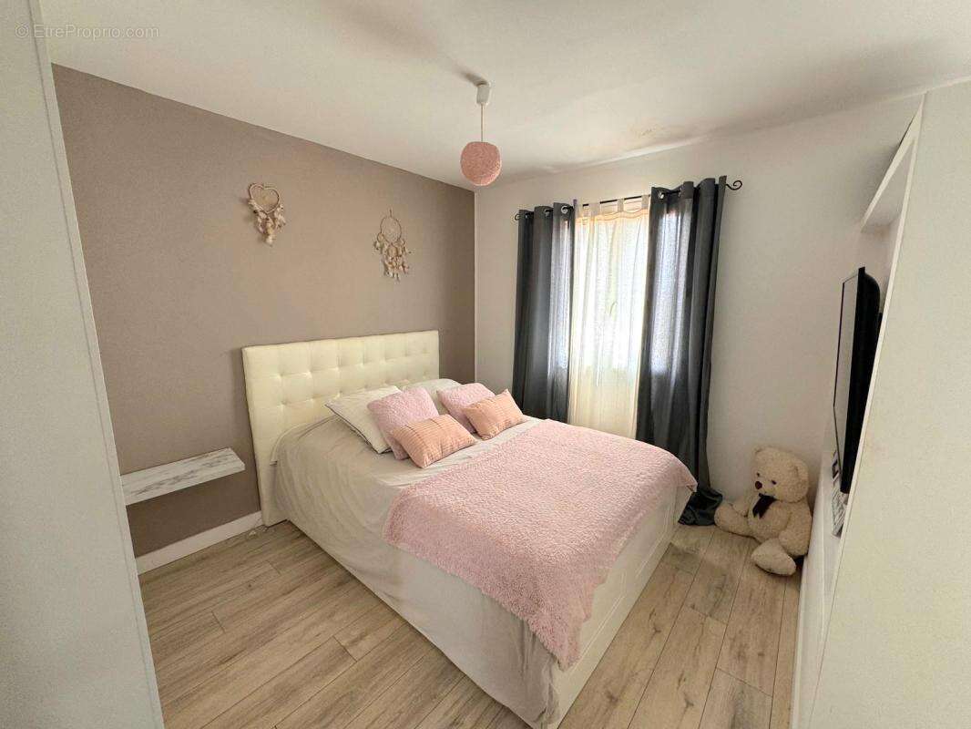 Maison à GINASSERVIS