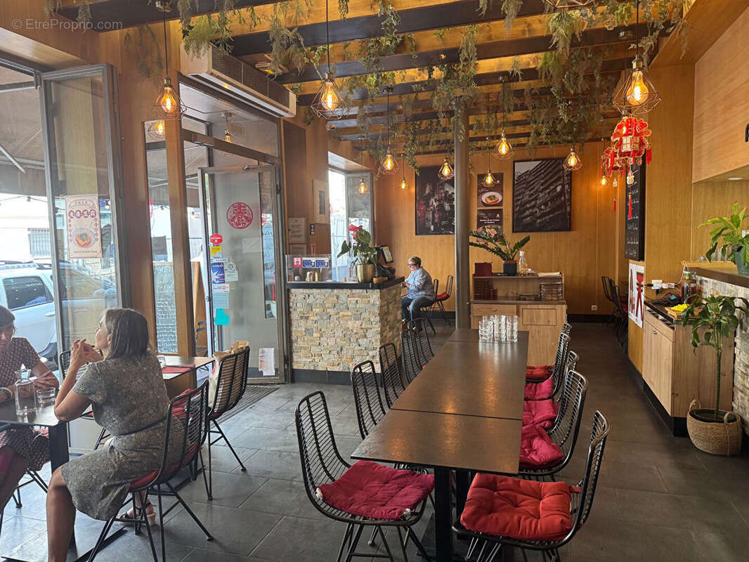 Restaurant proche Bd St Germain Odéon - Rez de chaussée 80 m²  + s/sol 80 m²  - 450.000 uros - photo 6