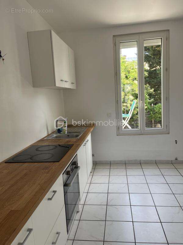 Nanterre — maison 4 chambres + dépendance 36m²  fort potentiel investisseur - photo 5