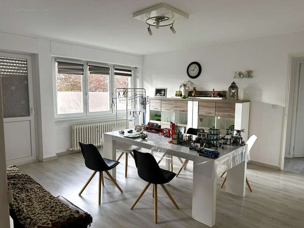 Appartement à BOUSSE