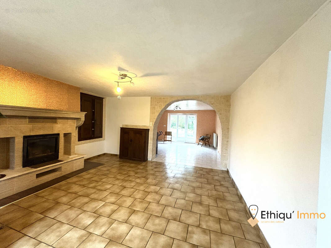 Maison 119 m² à Bayel  - photo 2