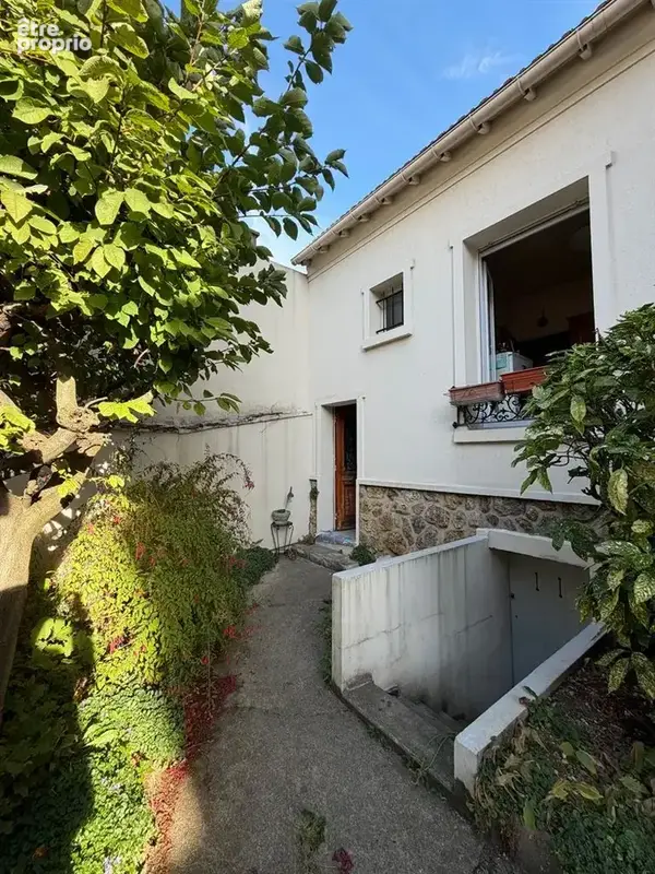 Maison a renover gare de becon les bruyeres - photo 4