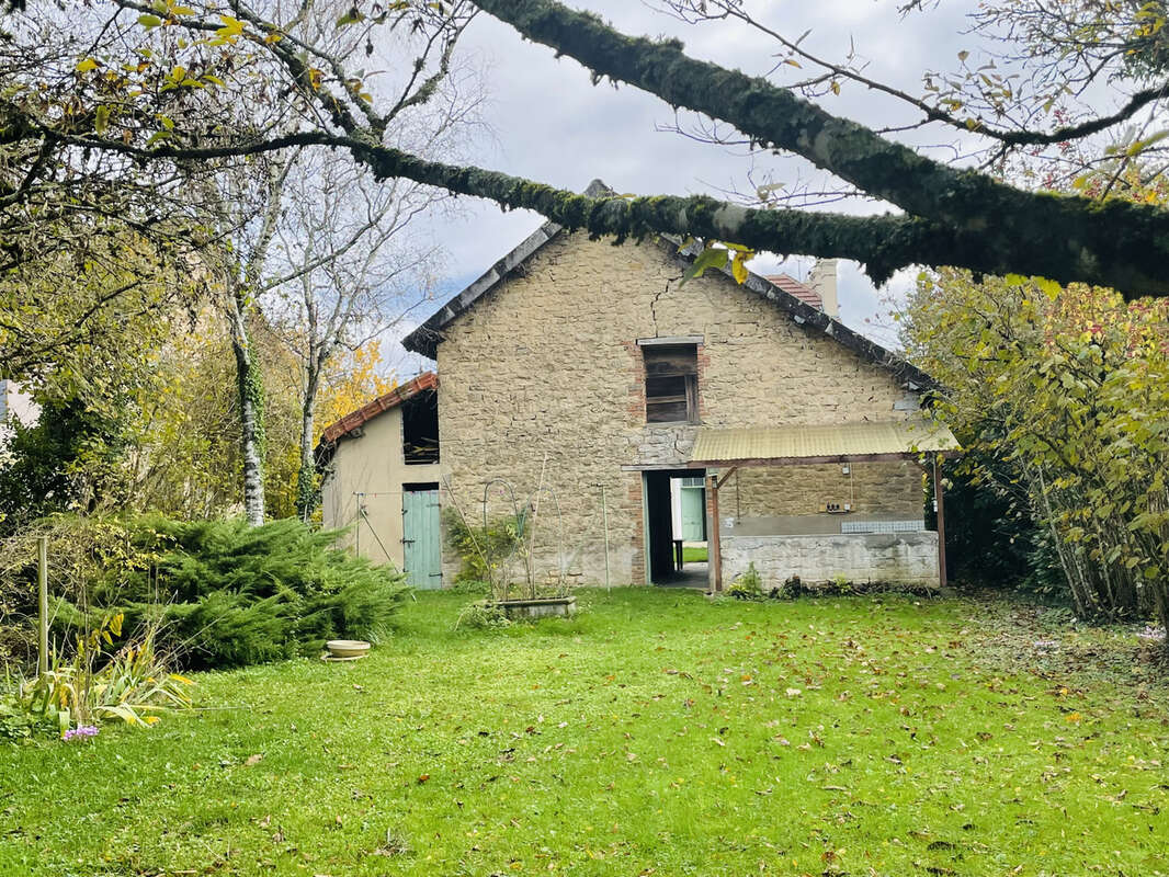 Maison à LONS-LE-SAUNIER